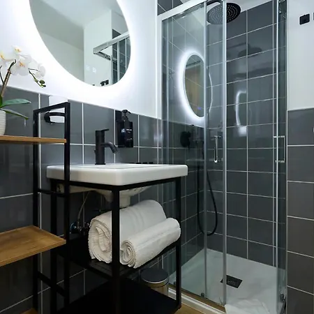 Duomo 10 Min - Cozy With Netflix & Wifi Apartment Milan Exterior photo